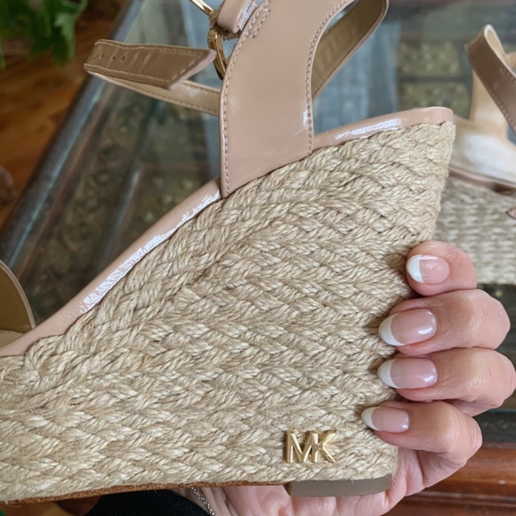 Michael Kors Wedge sandals - Picture 7 of 8